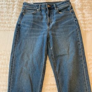 American Eagle mom jeans